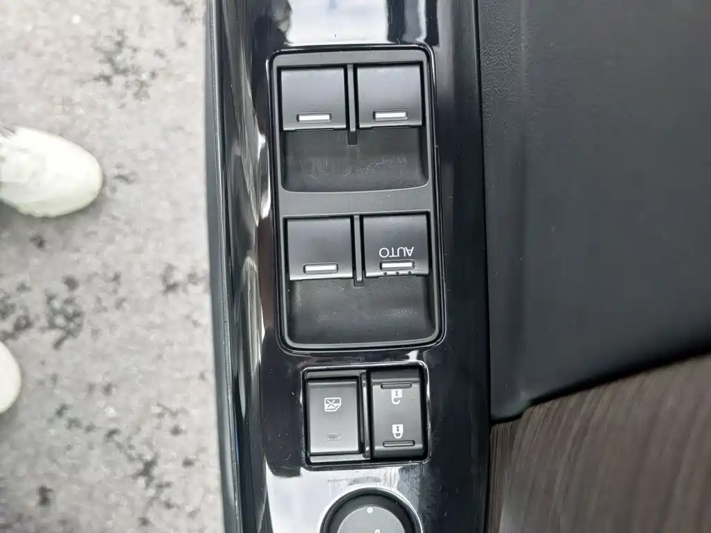 Honda Honda Odyssey 2022 2.0L e:HEV Elite Executive Edition 2023 - thumbnail 19