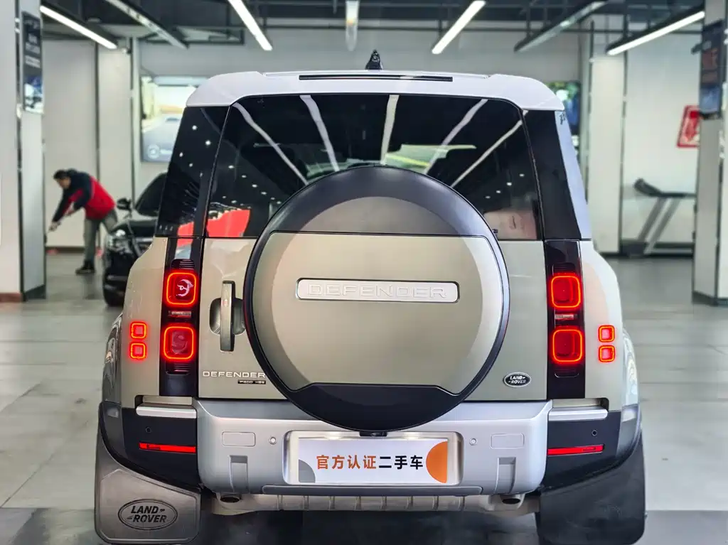Land Rover Land Rover Defender 2020 110 P400 HSE 2020 - thumbnail 6
