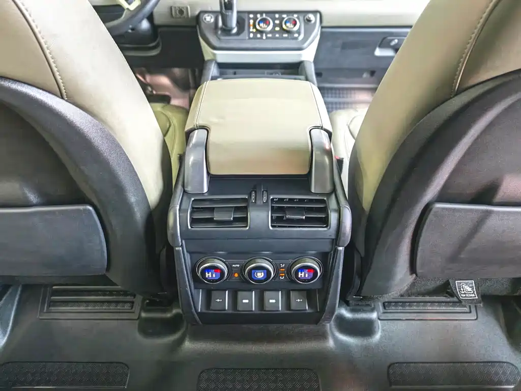 Land Rover Land Rover Defender 2020 110 P400 HSE 2020 - thumbnail 13
