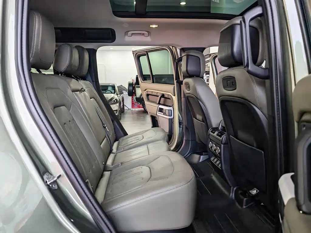 Land Rover Land Rover Defender 2020 110 P400 HSE 2020 - thumbnail 20