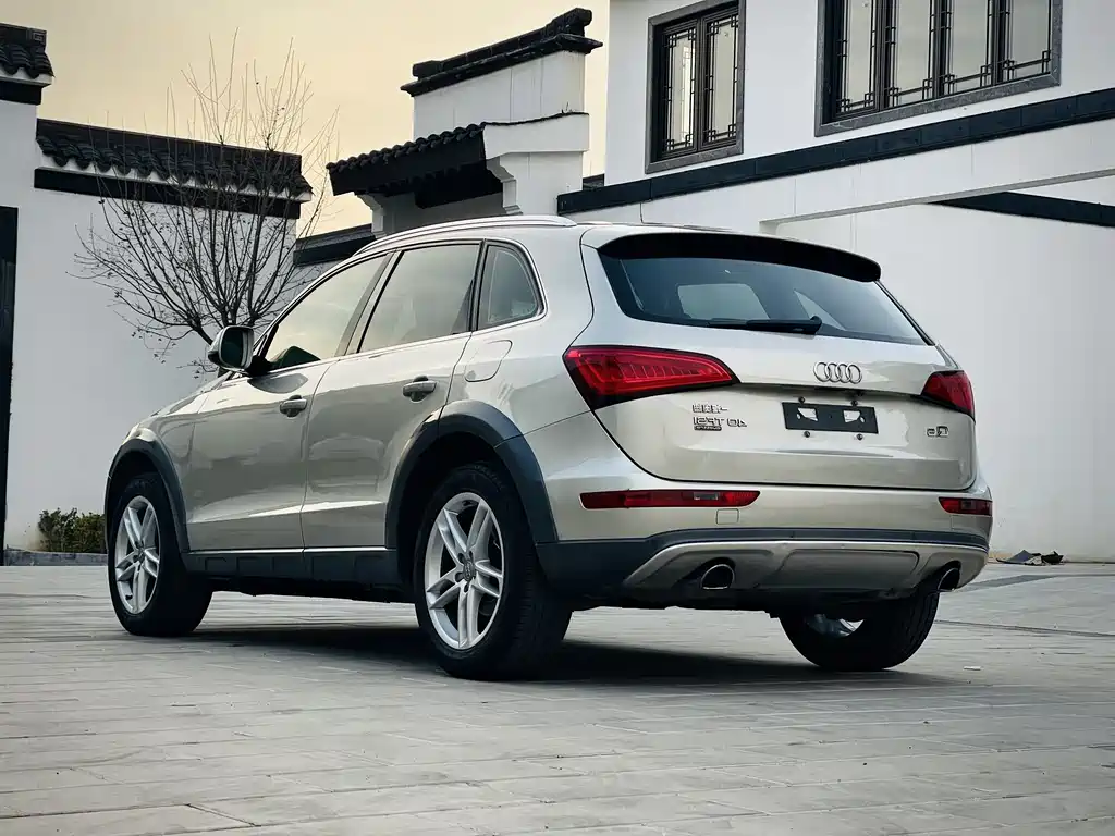 Audi Audi Q5 2017 Plus 40 TFSI Technology Edition 2018 - thumbnail 4