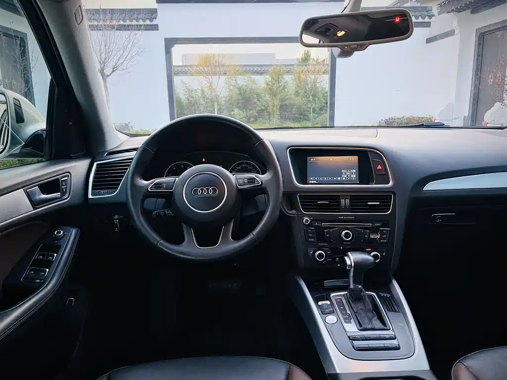 Audi Audi Q5 2017 Plus 40 TFSI Technology Edition 2018 - thumbnail 9
