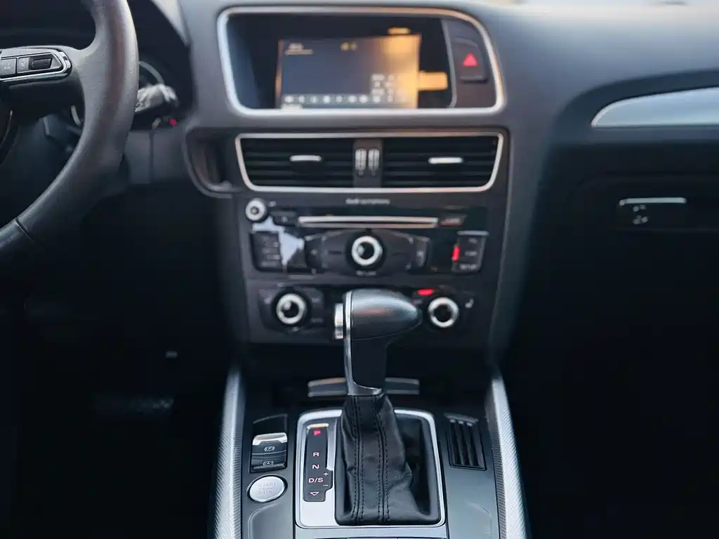 Audi Audi Q5 2017 Plus 40 TFSI Technology Edition 2018 - thumbnail 10