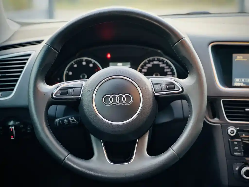 Audi Audi Q5 2017 Plus 40 TFSI Technology Edition 2018 - thumbnail 11