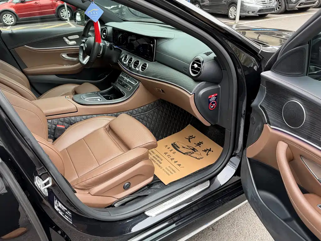 Mercedes-Benz Mercedes-Benz E-Class 2022 Model Year Facelift Two E 260 L Sport 2022 - thumbnail 5