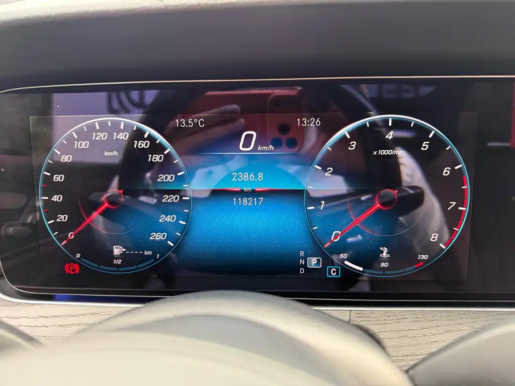 Mercedes-Benz Mercedes-Benz E-Class 2022 Model Year Facelift Two E 260 L Sport 2022 - thumbnail 19