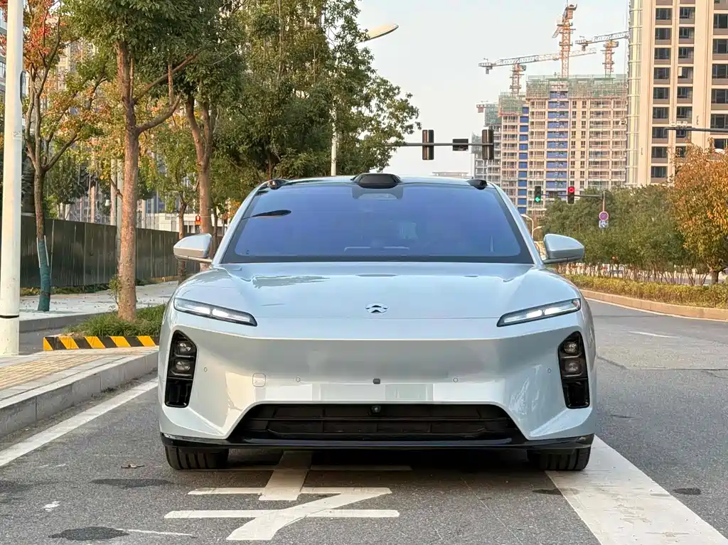NIO NIO ET5T 2025 75kWh Touring 2025 - thumbnail 2