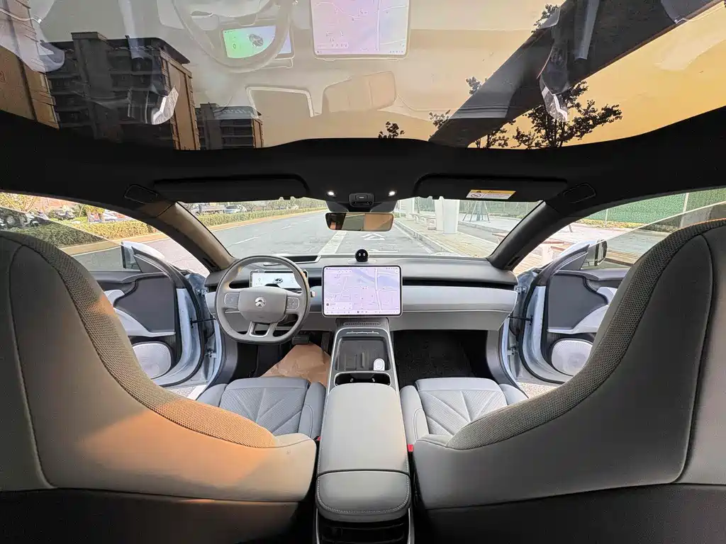 NIO NIO ET5T 2025 75kWh Touring 2025 - thumbnail 4