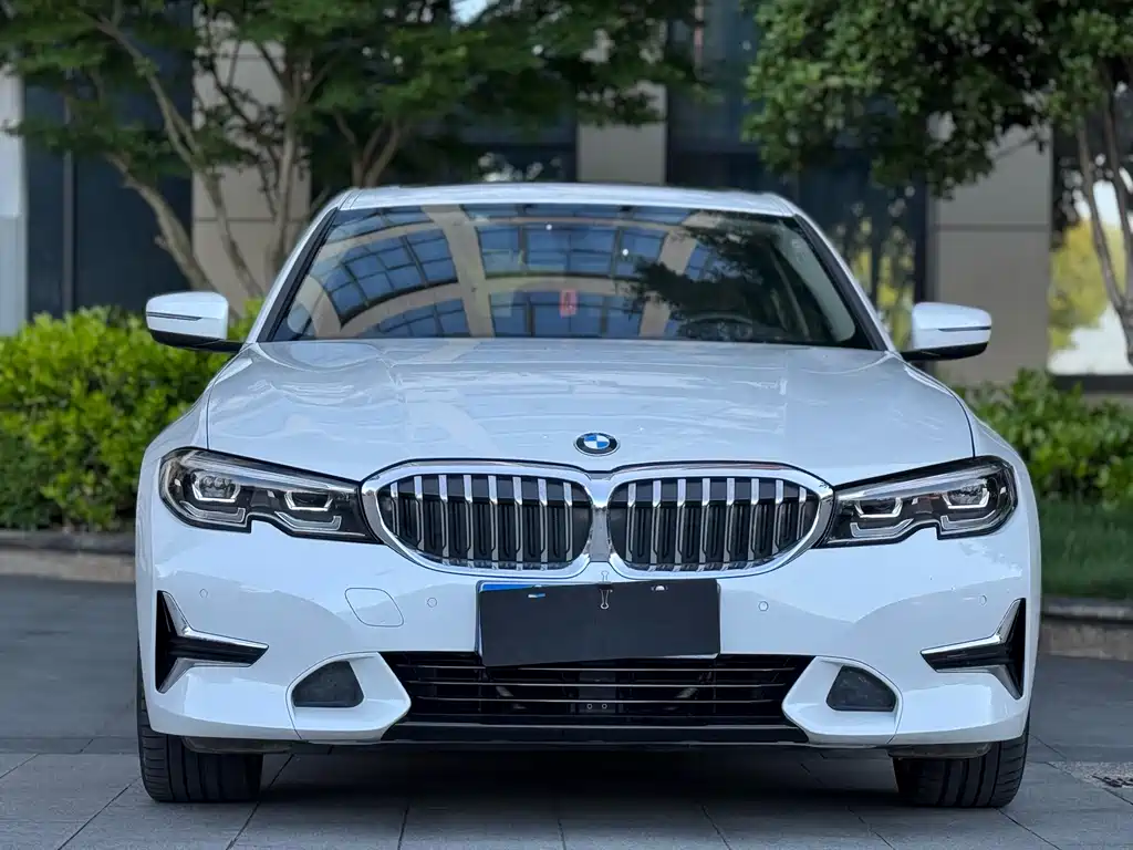 BMW BMW 3 Series 2020 325Li Launch Edition 2020 - thumbnail 2