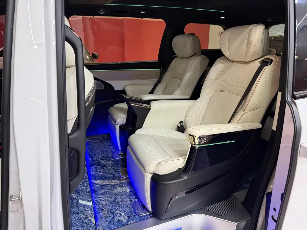 GAC Trumpchi GAC Trumpchi M8 2023 Master Series Hybrid Imperial Edition 2023 - thumbnail 11