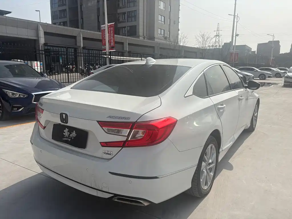 Honda Honda Accord 2018 260TURBO Luxury Edition China V 2021 - thumbnail 6