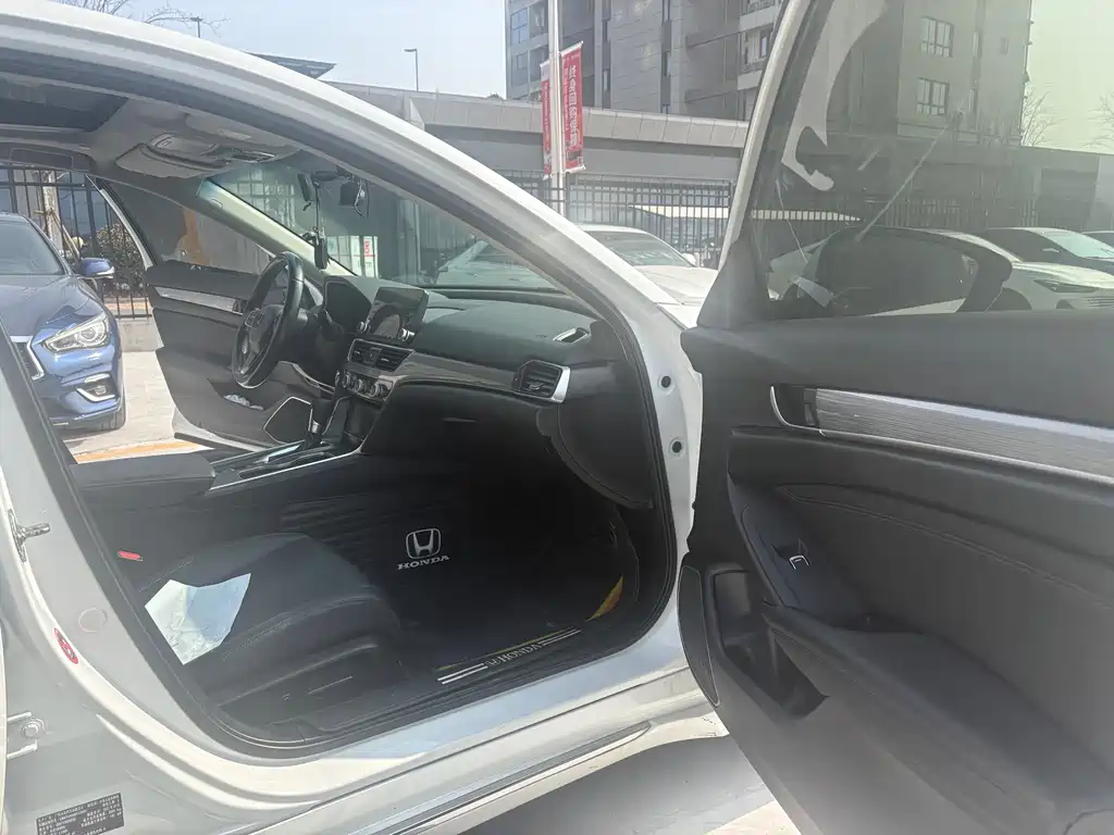 Honda Honda Accord 2018 260TURBO Luxury Edition China V 2021 - thumbnail 12