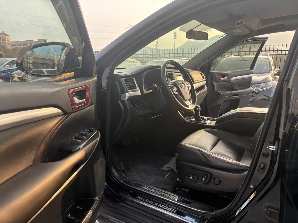 Toyota Toyota Highlander 2015 2.0T AWD Luxury 7-seater 2016 - thumbnail 10