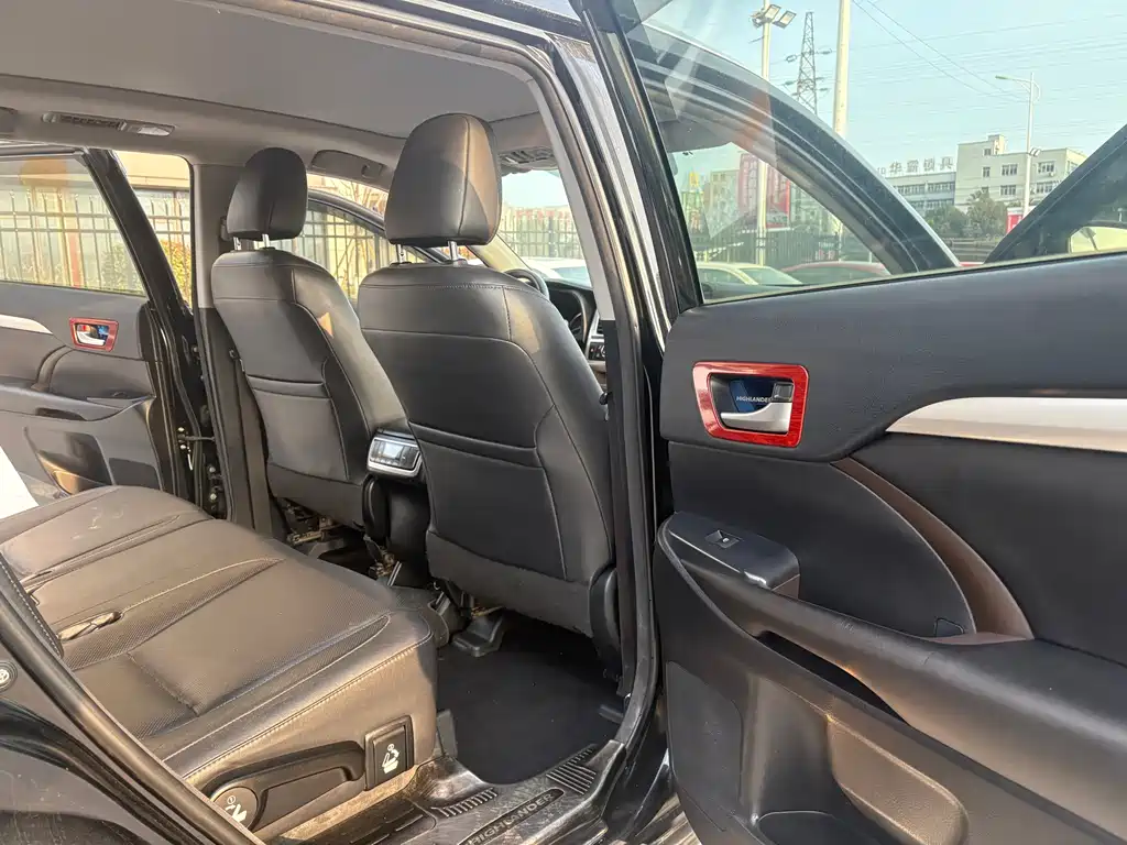 Toyota Toyota Highlander 2015 2.0T AWD Luxury 7-seater 2016 - thumbnail 14