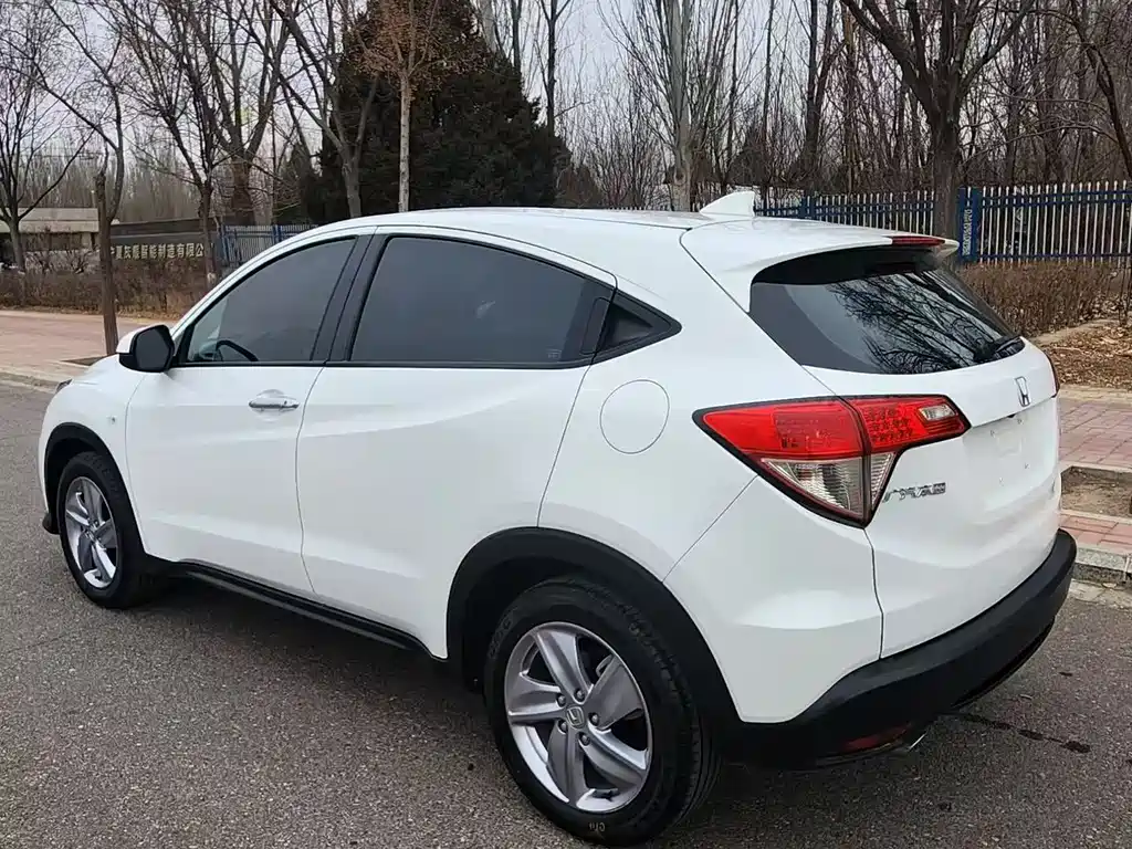 Honda Honda Vezel 2020 1.5L CVT Luxury Edition 2021 - thumbnail 4