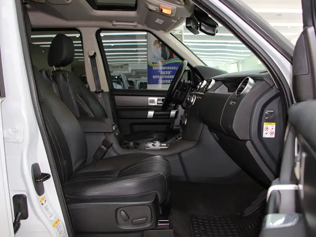 Land Rover Discovery 2016 3.0 SC V6 SE 2016 - thumbnail 9
