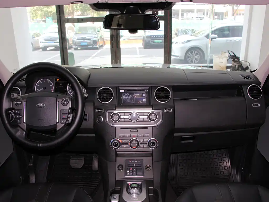 Land Rover Discovery 2016 3.0 SC V6 SE 2016 - thumbnail 10