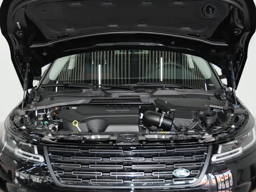 Land Rover Range Rover Evoque 2026 Range Rover Evoque L SE 2026 - thumbnail 6