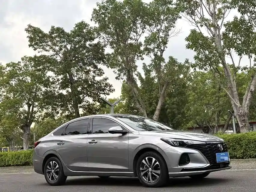 Changan Yidong 2020 PLUS Blue Whale NE 1.4T GDI DCT Flagship Model 2022 - thumbnail 3