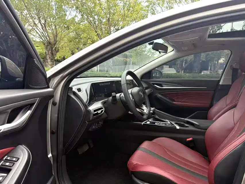 Changan Yidong 2020 PLUS Blue Whale NE 1.4T GDI DCT Flagship Model 2022 - thumbnail 8