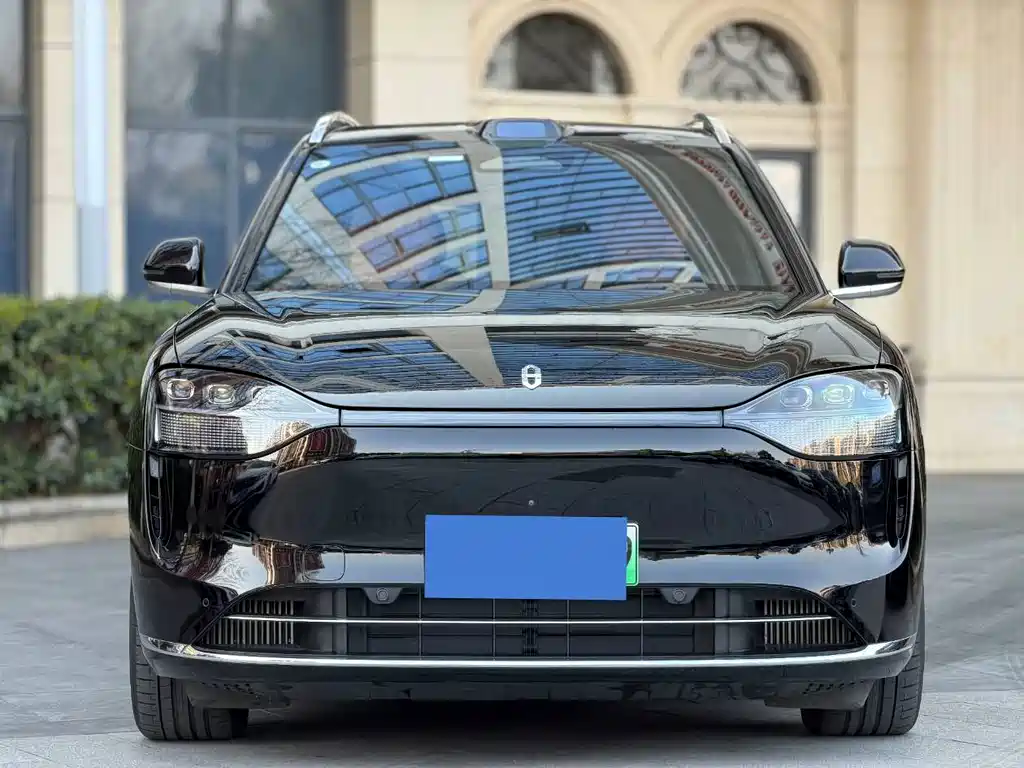 AITO M9 Aito M9 2024 Extended Range Ultra 52kWh 6-seater 2025 - thumbnail 2