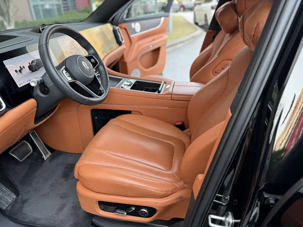 AITO M9 Aito M9 2024 Extended Range Ultra 52kWh 6-seater 2025 - thumbnail 4