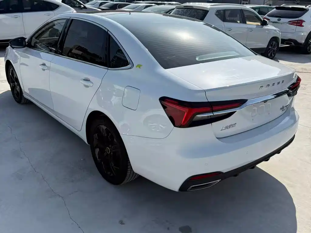 Roewe Roewe i6 MAX New Energy 2020 1.5T PHEV Cool Sky Version 2021 - thumbnail 6