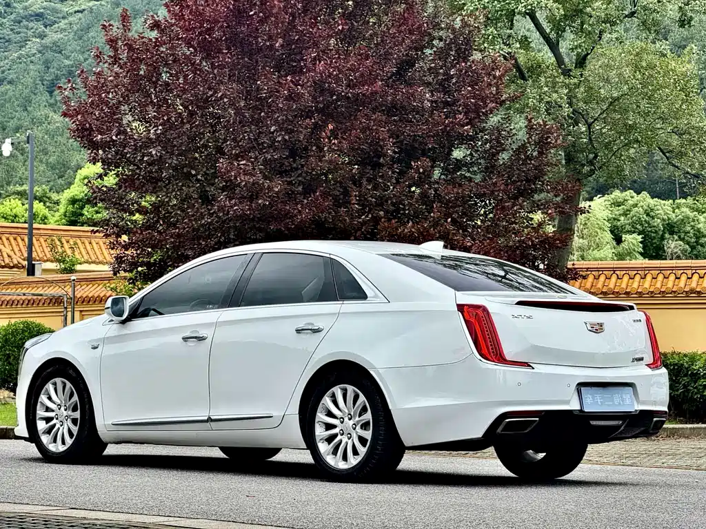 Cadillac Cadillac XTS 2018 28T Luxury 2019 - thumbnail 4