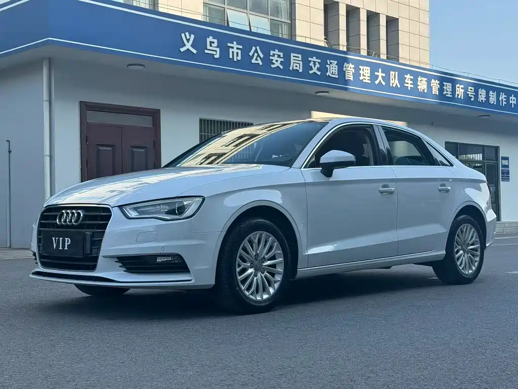 Audi Audi A3 2016 Limousine 35 TFSI Advanced Model 2016