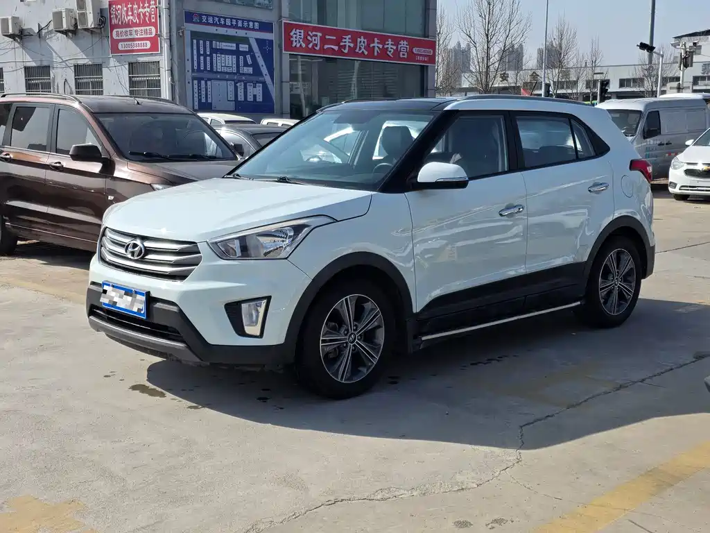 Hyundai Hyundai ix25 2015 1.6L Automatic 2WD Smart GLS 2017 - thumbnail 3