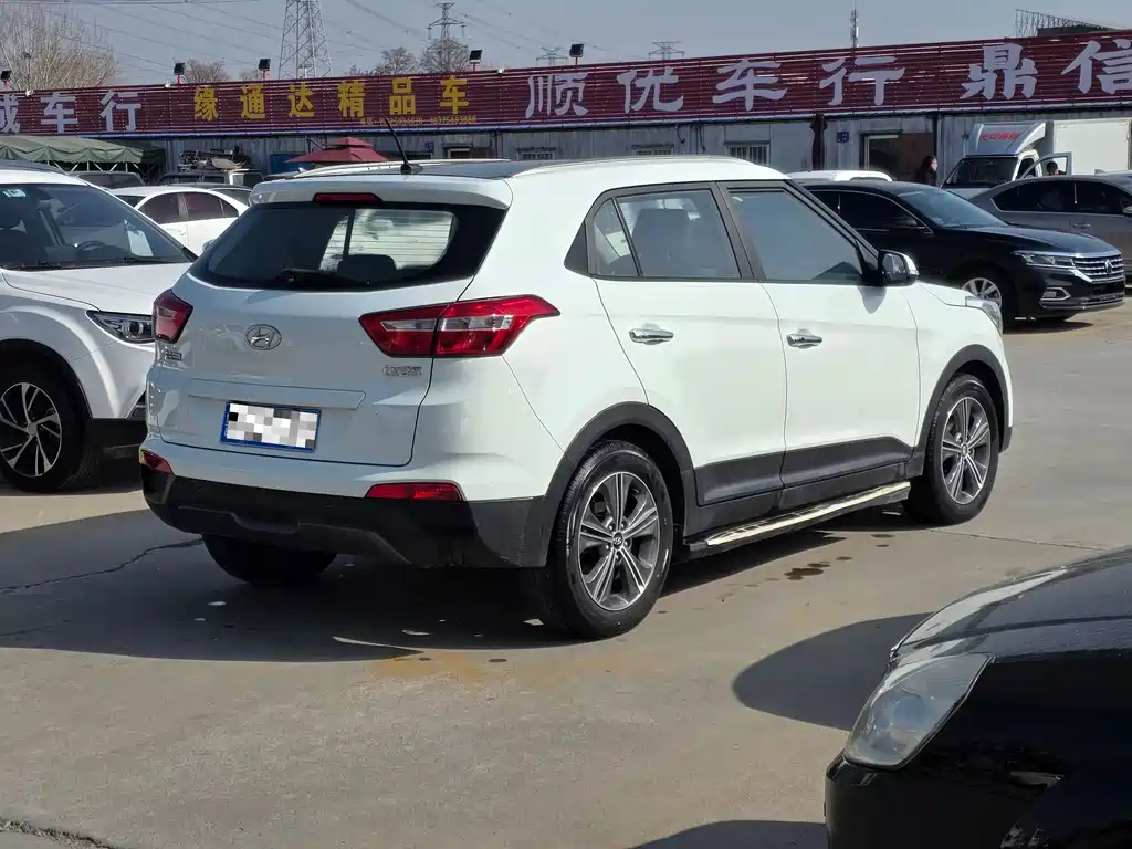 Hyundai Hyundai ix25 2015 1.6L Automatic 2WD Smart GLS 2017 - thumbnail 6