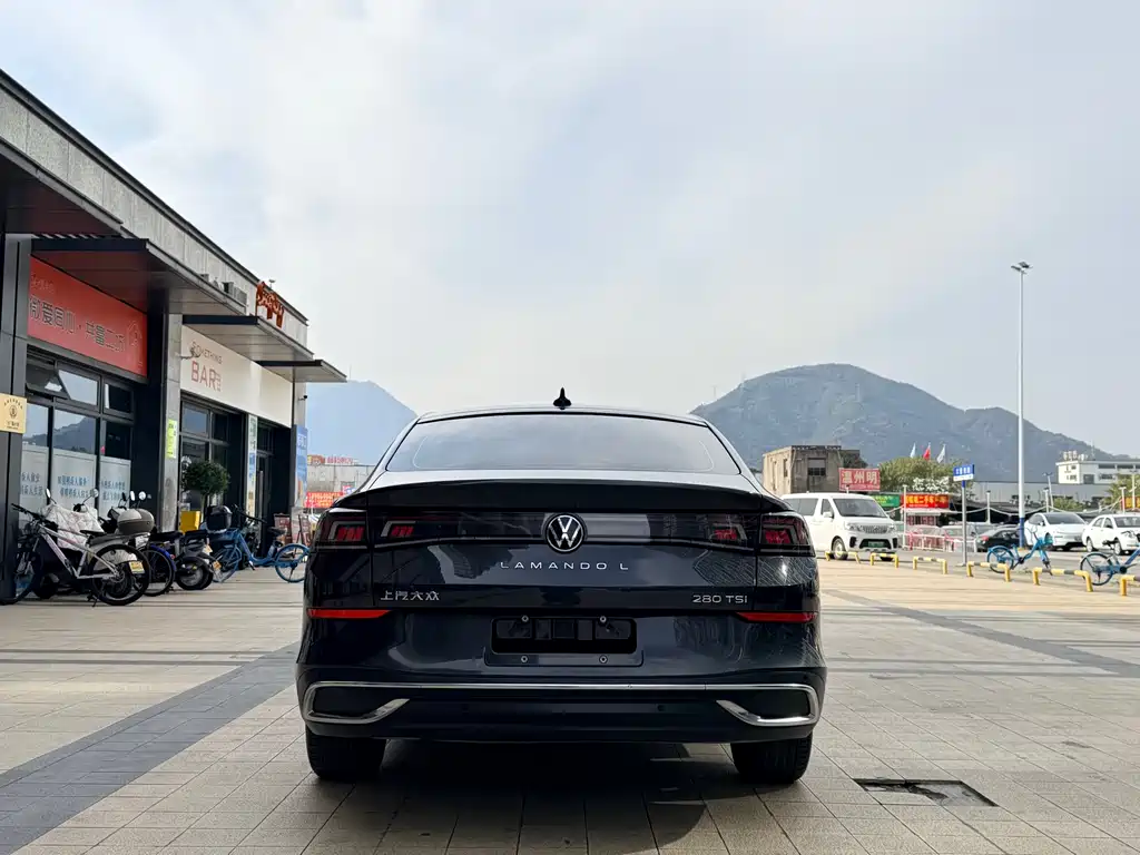 Volkswagen Lamando 2024 Lamando L 280TSI DSG Cool & Spicy Edition 2024 - thumbnail 12