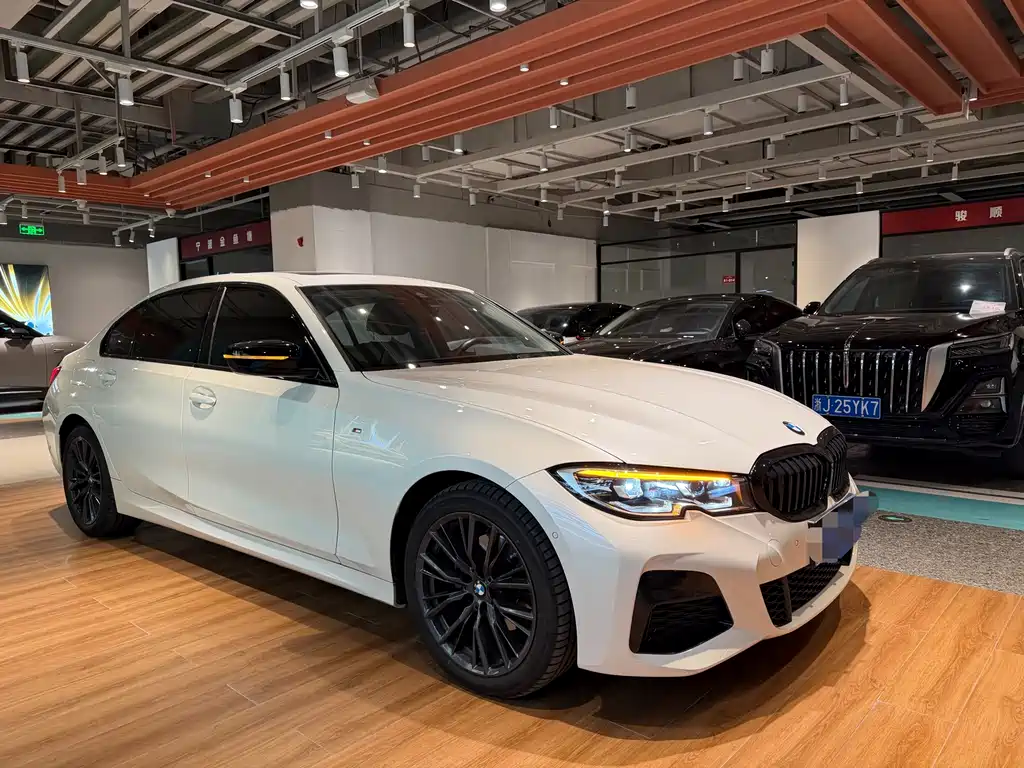 BMW BMW 3 Series 2020 Model Year Facelift 325i M Sport Package 2020 - thumbnail 3
