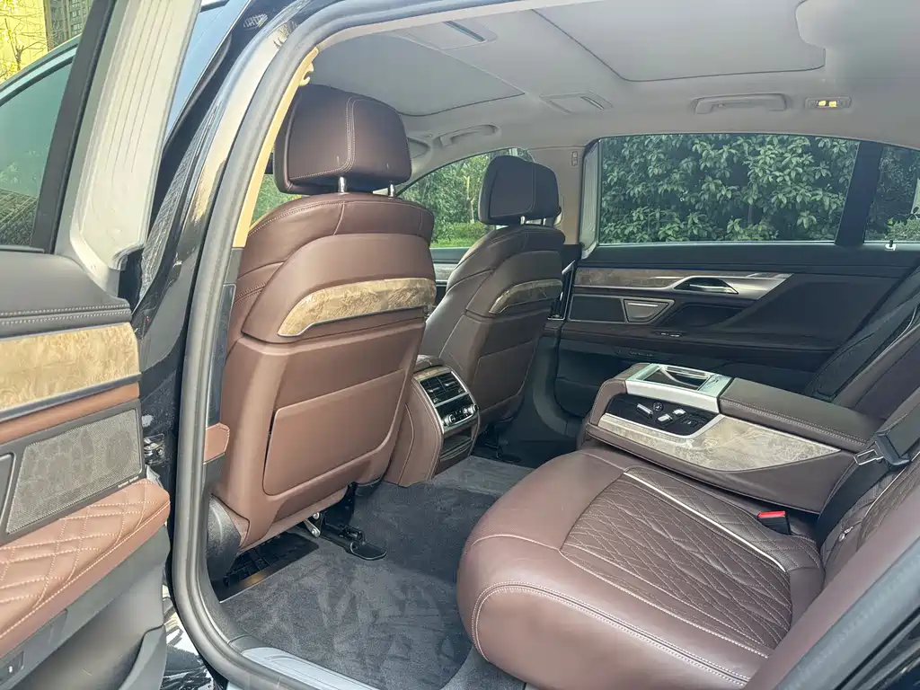 BMW BMW 7 Series 2019 740Li Leading Model Luxury Package 2021 - thumbnail 9