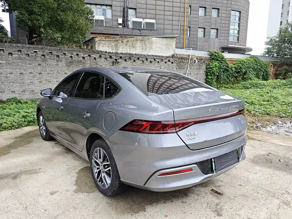 BYD BYD Qin PLUS 2023 Champion Edition DM-i 120KM Leading Model 2023 - thumbnail 15