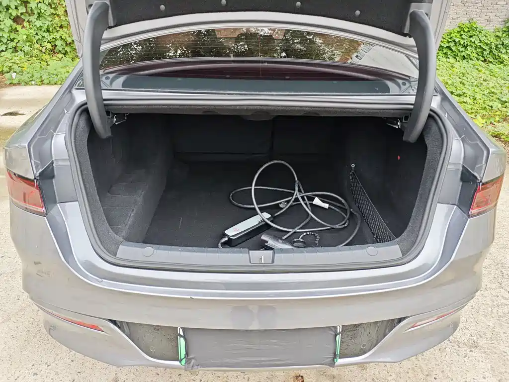 BYD BYD Qin PLUS 2023 Champion Edition DM-i 120KM Leading Model 2023 - thumbnail 18