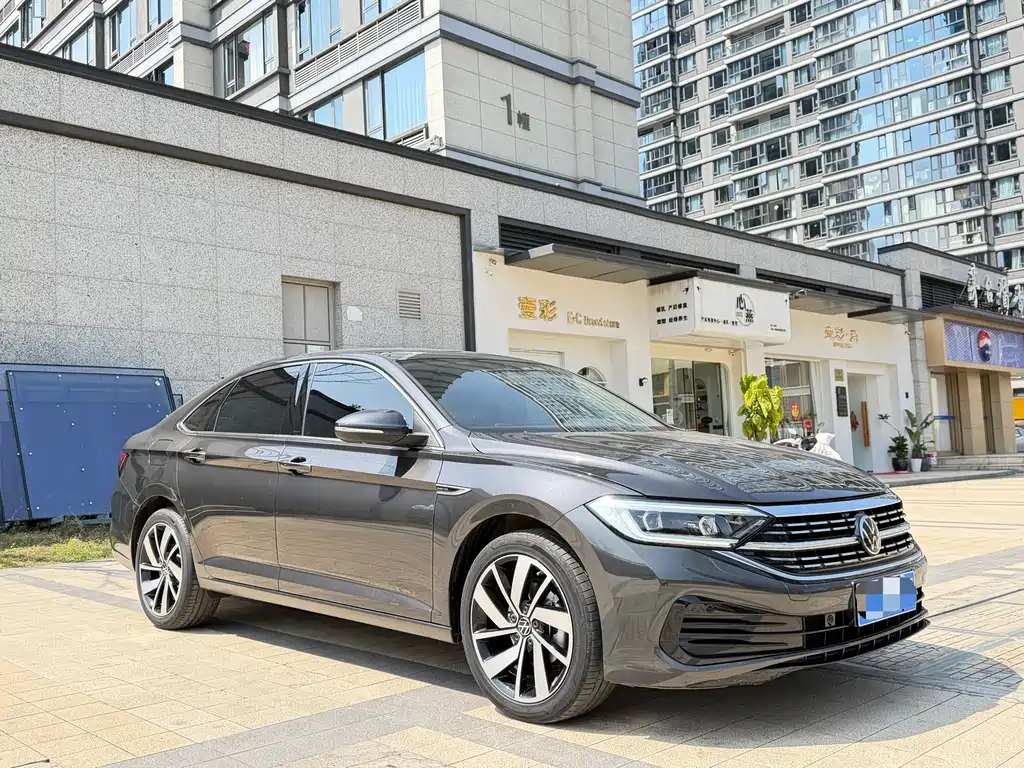 Volkswagen Volkswagen Sagitar 2024 300TSI DSG Excellence Edition 2024 - thumbnail 3