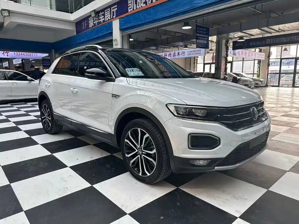 Volkswagen T-Roc 2021 Facelift 280TSI DSG FWD R-Line Pro Smart Connect Edition 2021 - thumbnail 3