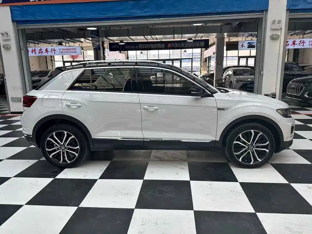 Volkswagen T-Roc 2021 Facelift 280TSI DSG FWD R-Line Pro Smart Connect Edition 2021 - thumbnail 6