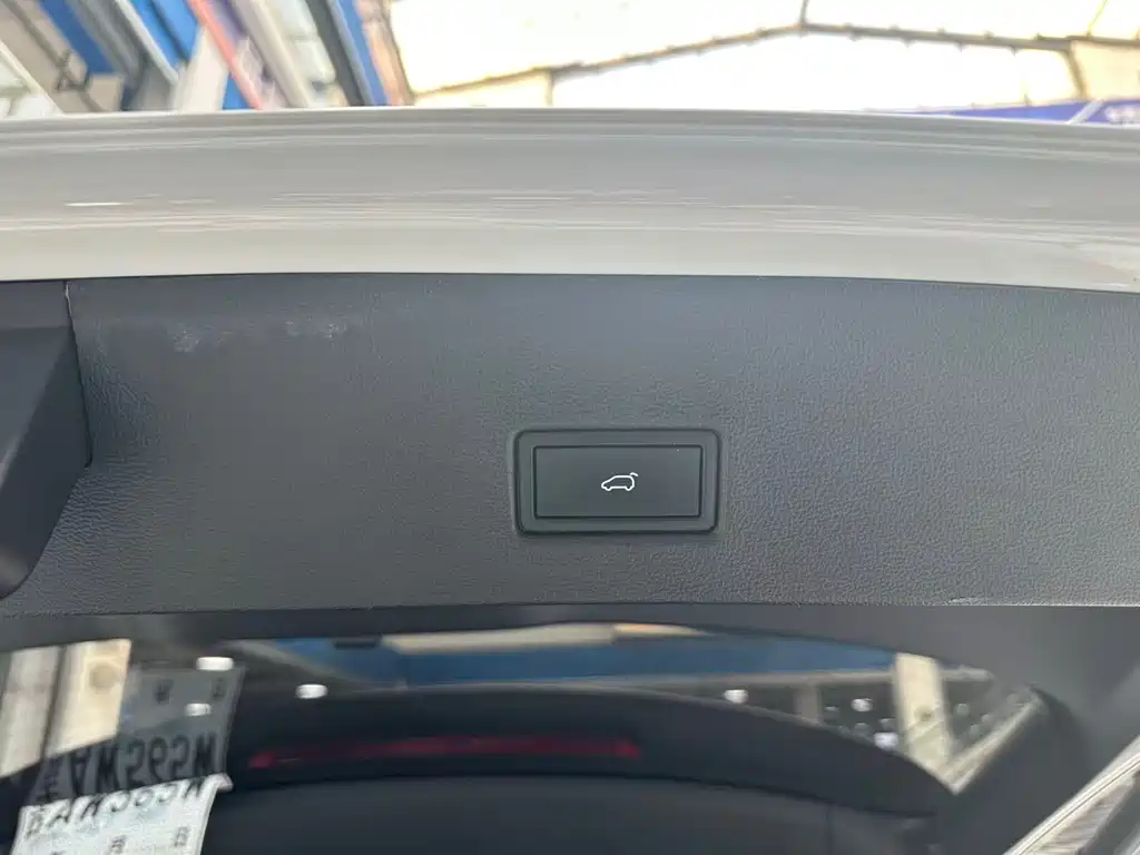 Volkswagen T-Roc 2021 Facelift 280TSI DSG FWD R-Line Pro Smart Connect Edition 2021 - thumbnail 18