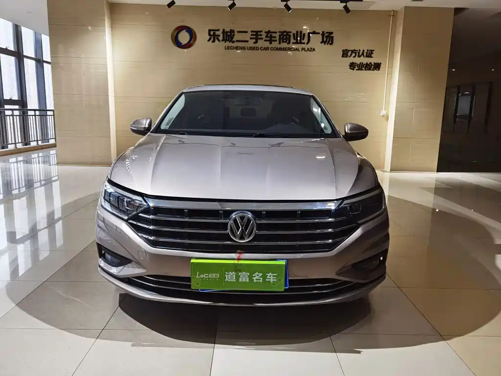 Volkswagen Volkswagen Sagitar 2019 200TSI DSG Comfort Model VI 2019 - thumbnail 2