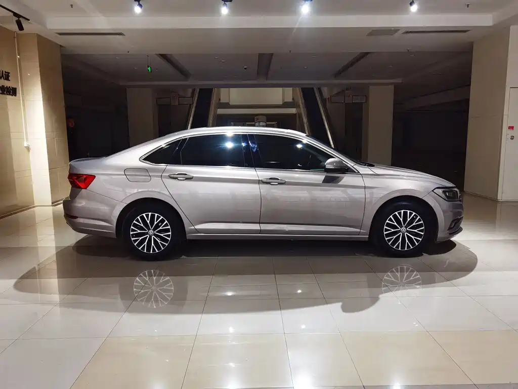 Volkswagen Volkswagen Sagitar 2019 200TSI DSG Comfort Model VI 2019 - thumbnail 5