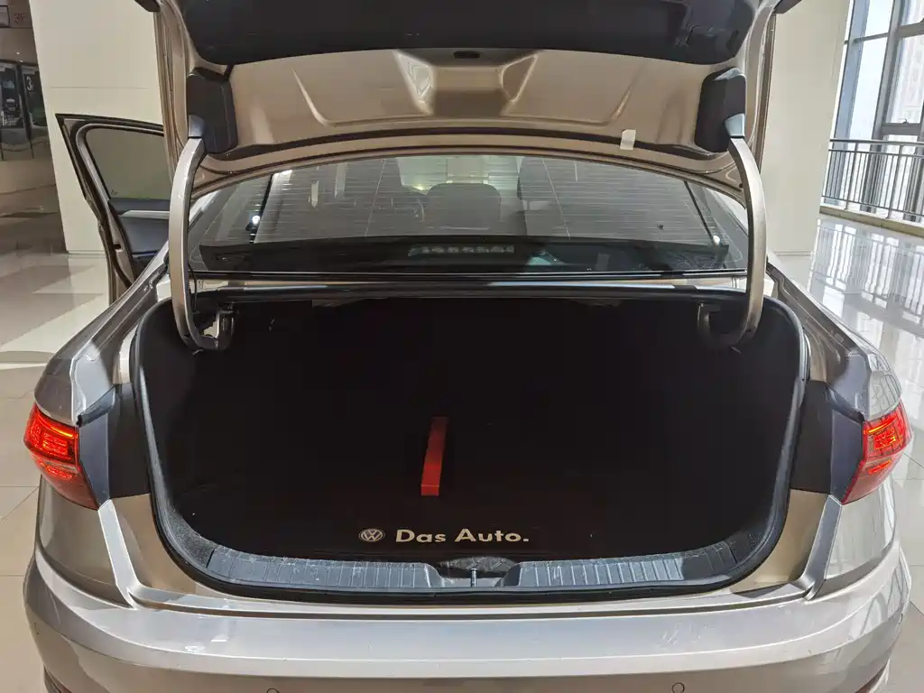Volkswagen Volkswagen Sagitar 2019 200TSI DSG Comfort Model VI 2019 - thumbnail 19