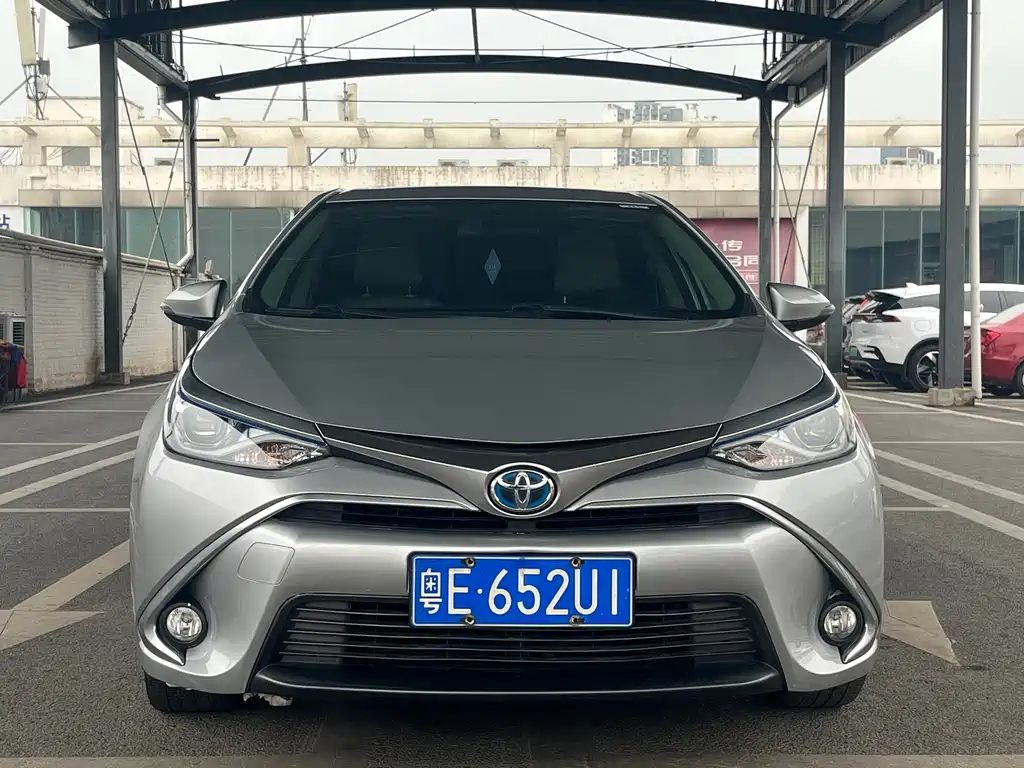 Toyota Toyota Leving 2017 Model Facelift Hybrid 1.8H GS E-CVT Elite Sunroof Edition China V 2018 - thumbnail 2