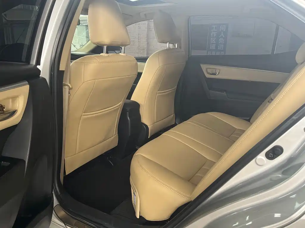 Toyota Toyota Leving 2017 Model Facelift Hybrid 1.8H GS E-CVT Elite Sunroof Edition China V 2018 - thumbnail 5