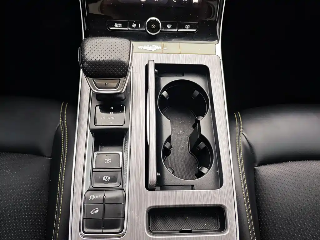Roewe Roewe RX5 2020 PLUS 300TGI Automatic Ali National Trend Luxury Edition 2020 - thumbnail 9