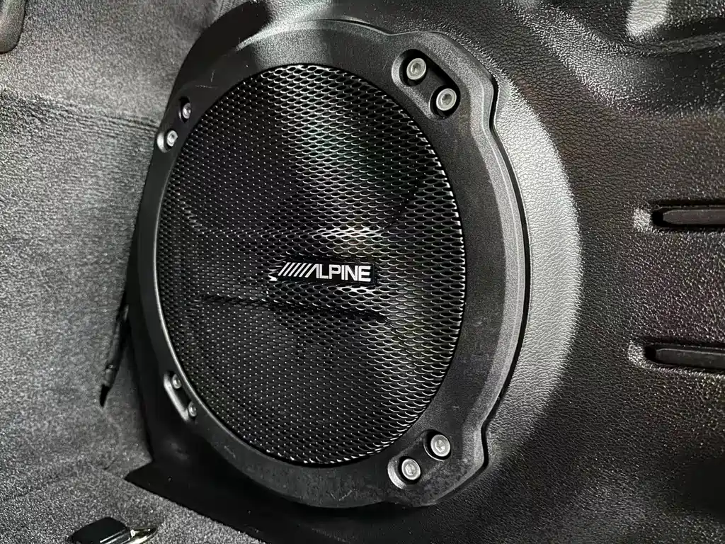 Jeep Jeep Wrangler 2019 2.0T Rubicon 4-Door Version国VI  Wait, I need to correct this. The "国VI" refers to China's emission standard (National VI), which isn't typically part of the international model name. The internationally accepted name would be:  Jeep Wrangler 2019 2.0T Rubicon 4-Door 2019 - thumbnail 20