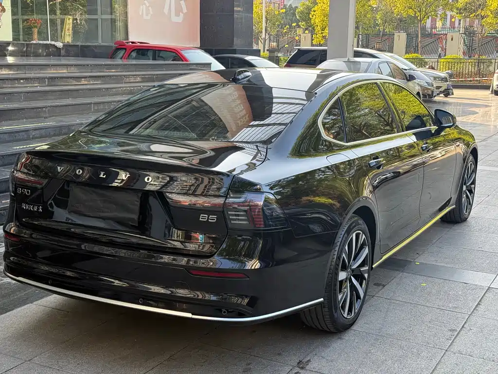 Volvo Volvo S90 2026 B5 Momentum Luxury Edition 2025 - thumbnail 9