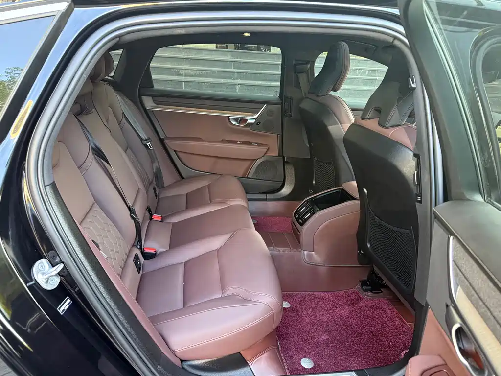 Volvo Volvo S90 2026 B5 Momentum Luxury Edition 2025 - thumbnail 13