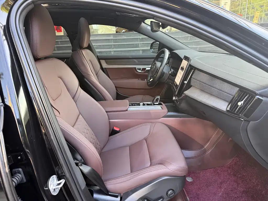 Volvo Volvo S90 2026 B5 Momentum Luxury Edition 2025 - thumbnail 14